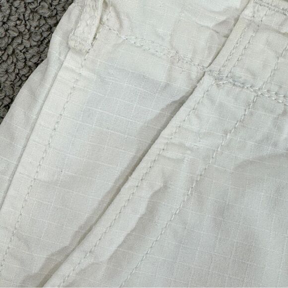 American Eagle Outfitters Raw Edge Button Fly Shorts White Size 00 - Picture 3 of 10